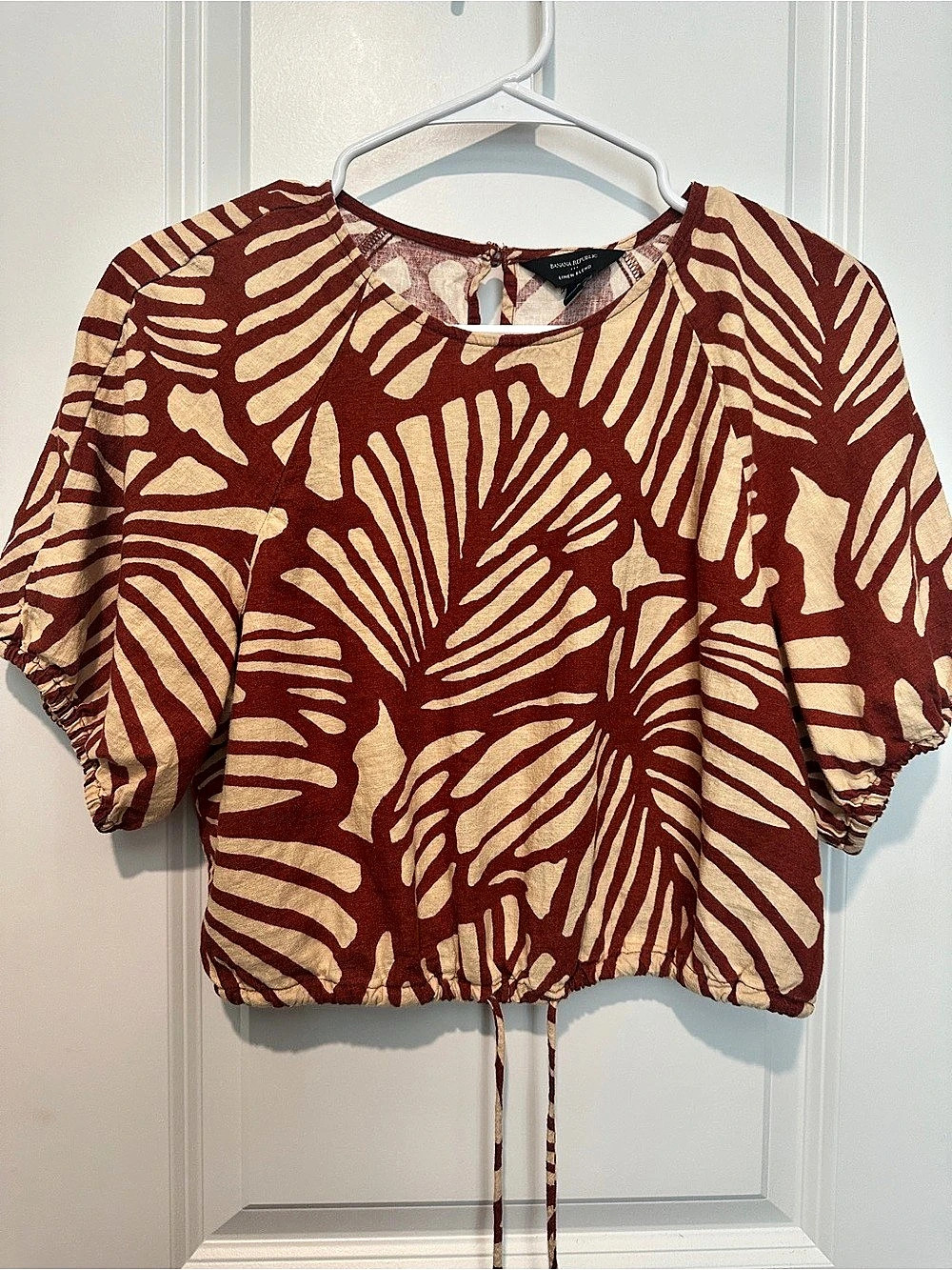 Banana Republic Animal Print Linen Blend Blouse in Brown & Cream Size Small